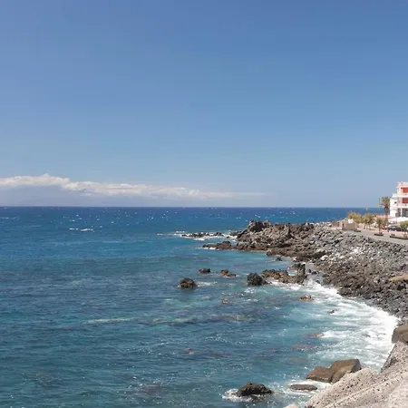 Sara En Playa San Juan Guia de Isora (Tenerife)